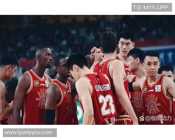 广州篮球队战术解析：如何提升球队竞争力与比赛表现